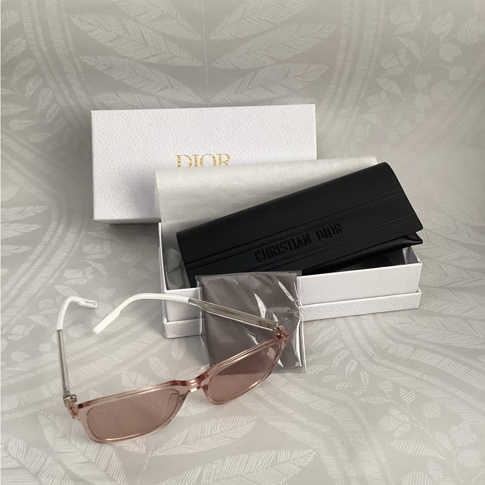 NEW Authentic DiorTag SU 40E0 Clear Pale Pink Sunglasses - Picture 16 of 16